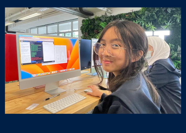 Girl Coding Cla...
